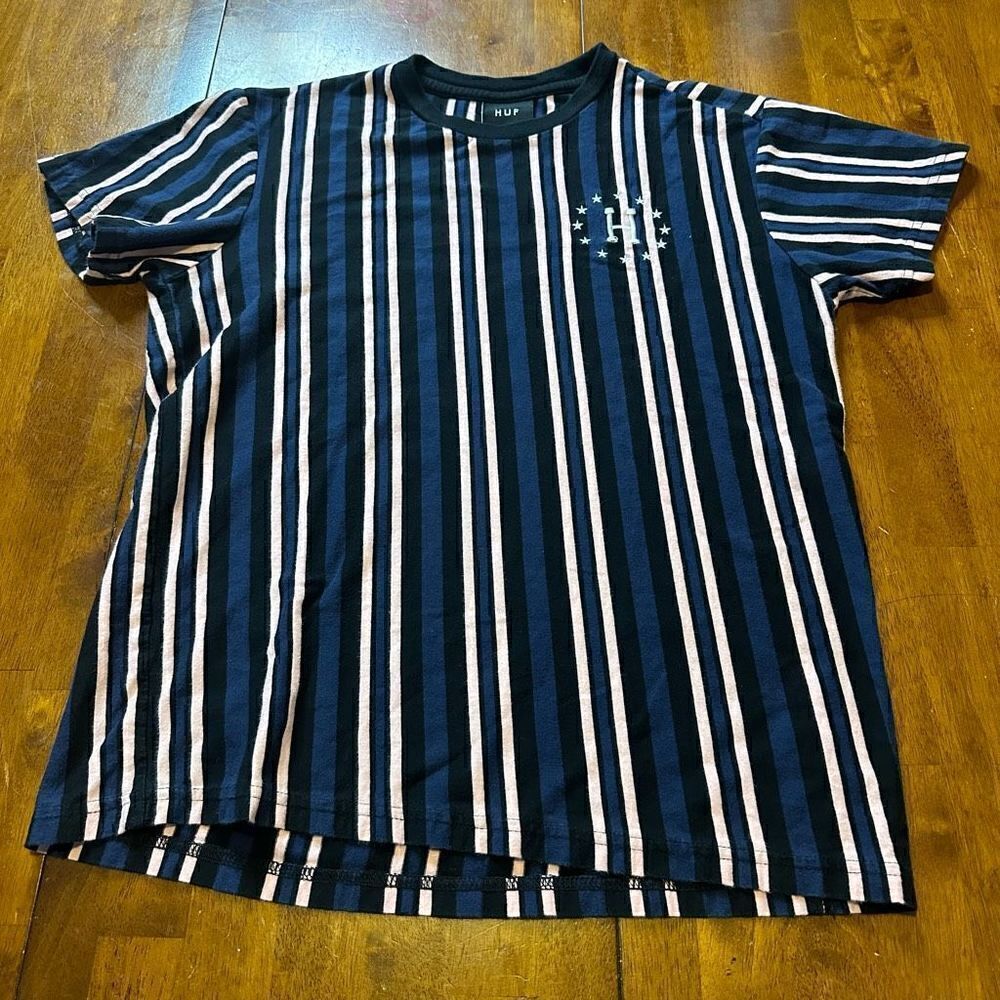 HUF Gramercy Striped Tilly Exclusive Blue pink Mens Skateboard Shirt Size Small